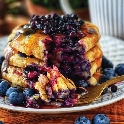 Vegan Blueberry Vanilla Pancakes